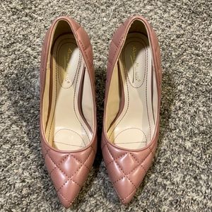 Anne Michelle Heels.